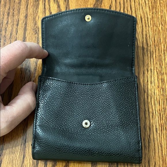 Chanel Timeless Flap Vintage Wallet in Black Caviar Leather - Picture 11 of 12